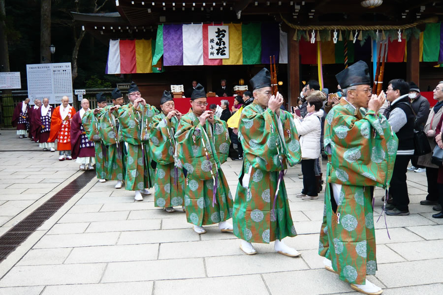 新春の華やかさを醸し出す雅楽