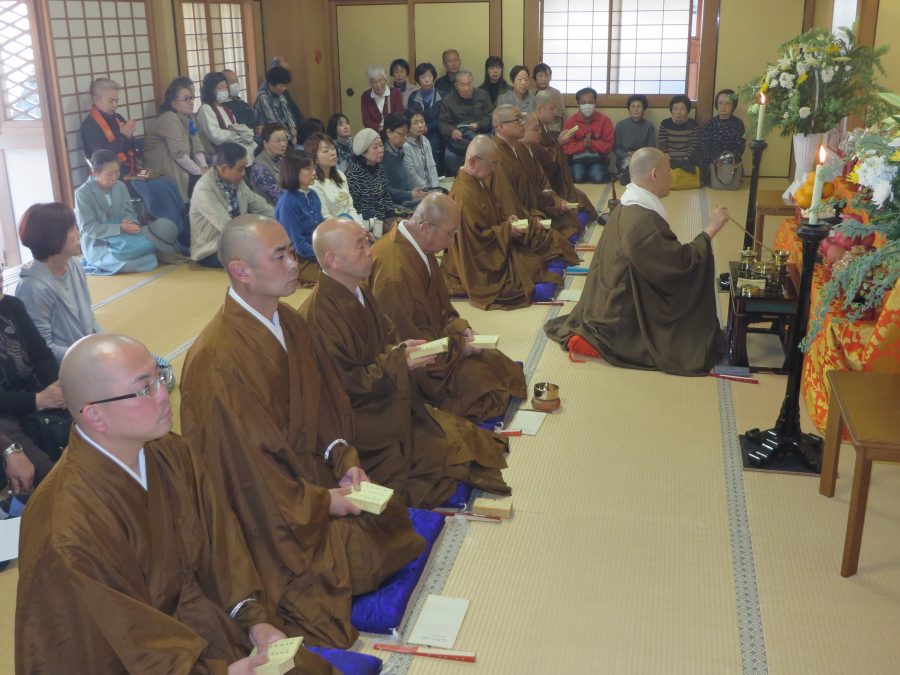 毎年３月１５日、午前１１からの法要