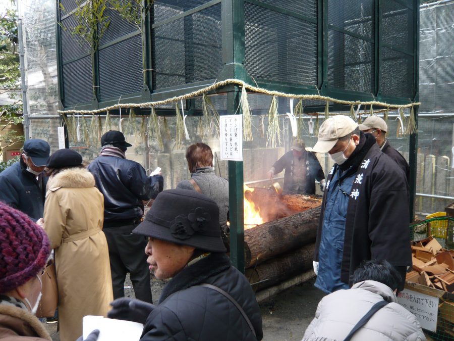 多くの方がお参りに（昨年）