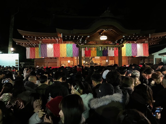 除夜の鐘と共にお参りを